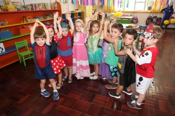 Carnaval - Escola Doritos