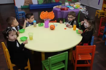 Halloween - Escola Doritos