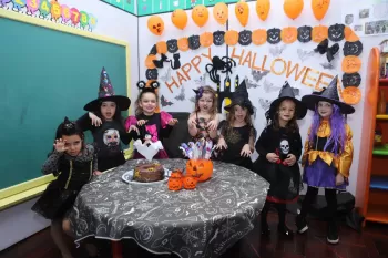 Halloween - Escola Doritos