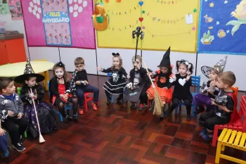 Halloween - Escola Doritos