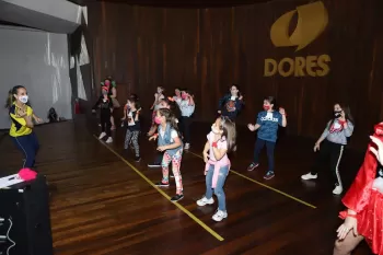 Tarde Encantada na Dança