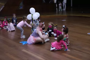 Tarde Encantada na Dança