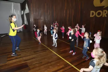 Tarde Encantada na Dança