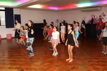 Projeto Verão 2019 - Aulas de dança (teenmix e infantimix)