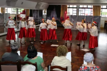 Festa de Fim de Ano - Grupo Laços de Amizade