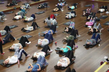 Aula Master de Pilates e Yoga