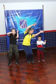 Live das Mães - Dança Mãe e Filhos