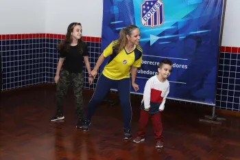 Live das Mães - Dança Mãe e Filhos