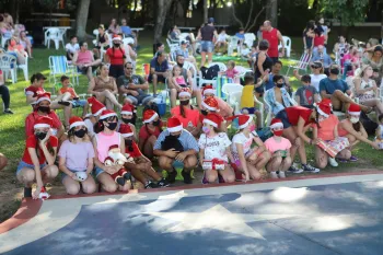 Apresentação Cia Dores e Chegada do Papai Noel