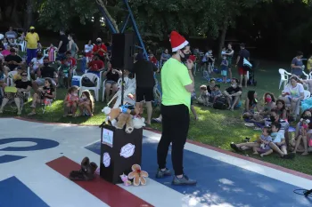 Apresentação Cia Dores e Chegada do Papai Noel