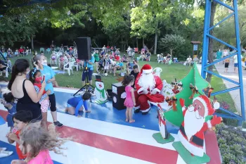 Apresentação Cia Dores e Chegada do Papai Noel