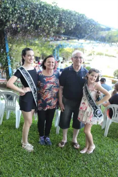 Apresentação Cia Dores e Chegada do Papai Noel