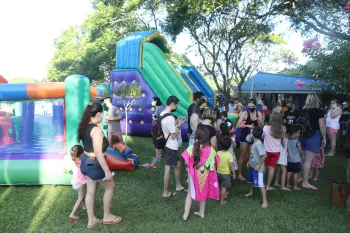 Apresentação Cia Dores e Chegada do Papai Noel