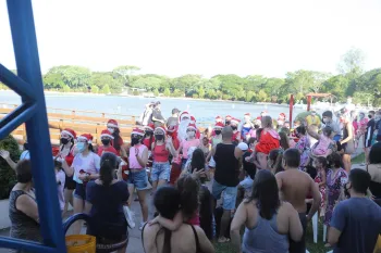 Apresentação Cia Dores e Chegada do Papai Noel