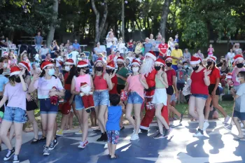 Apresentação Cia Dores e Chegada do Papai Noel