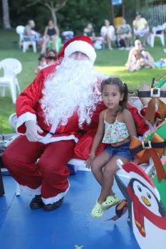 Apresentação Cia Dores e Chegada do Papai Noel