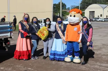 Dores em Ação Social - Comunidade da Vila Favarin e N. Sra. da Glória