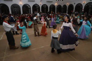 Noite do Grupo de Danças Mirim