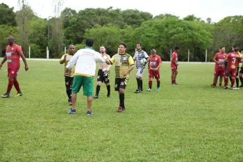 Jogo Festivo - Amigos de Quarta