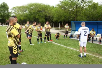 Jogo Festivo - Amigos de Quarta