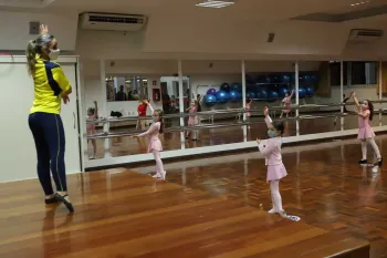 Aula de Ginástica Funcional Kids