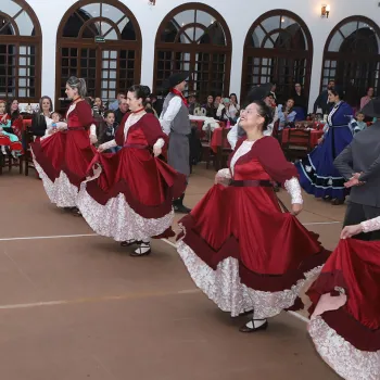 Noite do Grupo de Danças Veterano - Semana Farroupilha do DT