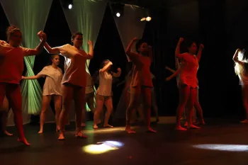 Essência - XV Espetáculo Dance One Dores Cia. de Dança