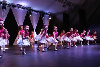 Essência - XV Espetáculo Dance One Dores Cia. de Dança