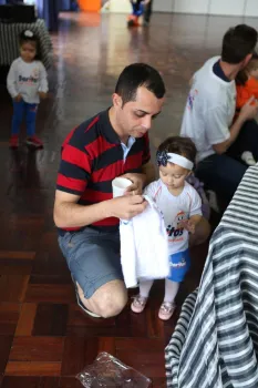 Pais são homenageados pelos alunos da Escola Doritos