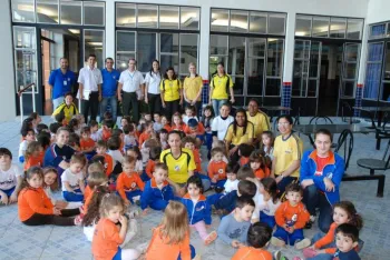 Treinamento de Evacuação de Local em caso de sinistro - Escola Doritos - Clube Dores