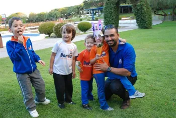 Chegada do Coelho na Sede Campestre - Doritos Infantil IV e V