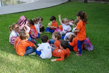 Chegada do Coelho na Sede Campestre - Doritos Infantil IV e V