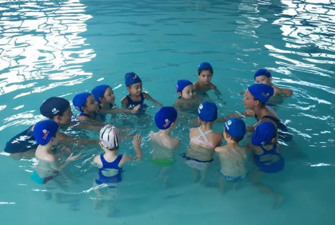 Atividades na piscina e recreativas no Verão Doritos