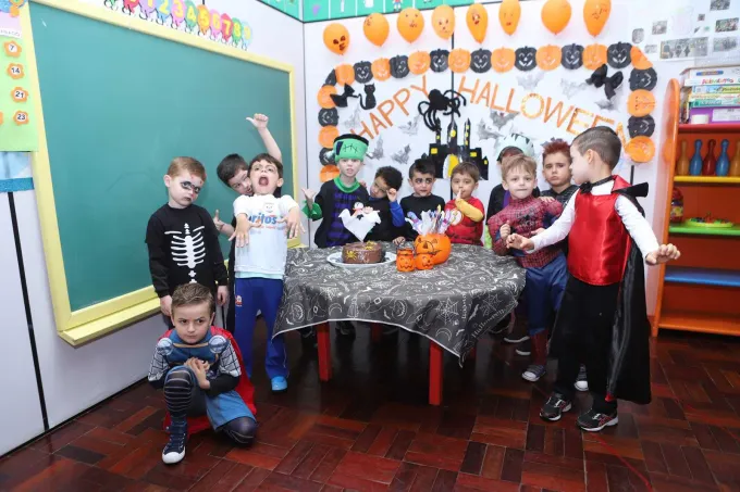 Halloween - Escola Doritos